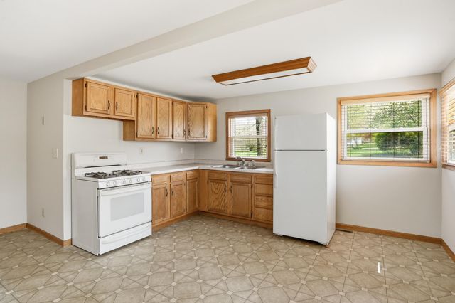 11131 Fathke Road, Crown Point, IN 46307