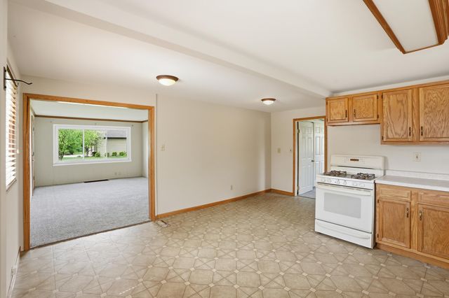 11131 Fathke Road, Crown Point, IN 46307