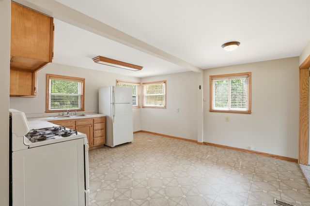 11131 Fathke Road, Crown Point, IN 46307