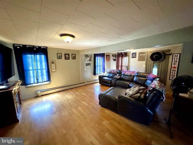 3225 CAPE HORN RD, Red Lion, PA 17356