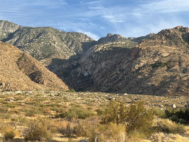 52132 Hattie Avenue, Cabazon, CA 92230