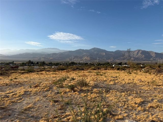 52132 Hattie Avenue, Cabazon, CA 92230