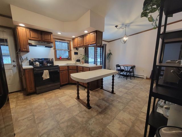 12 Chestnut Circle, Loudon, NH 03307