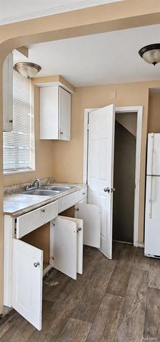 15662 Faircrest Street, Detroit, MI 48205