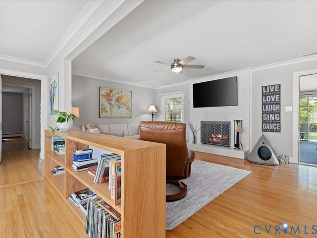 9315 Skyview Dr, Henrico, VA 23229