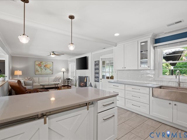 9315 Skyview Dr, Henrico, VA 23229