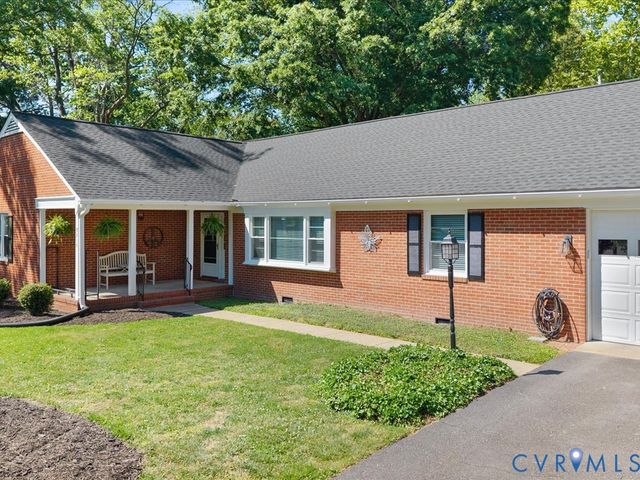 9315 Skyview Dr, Henrico, VA 23229