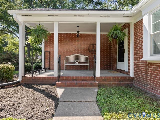 9315 Skyview Dr, Henrico, VA 23229