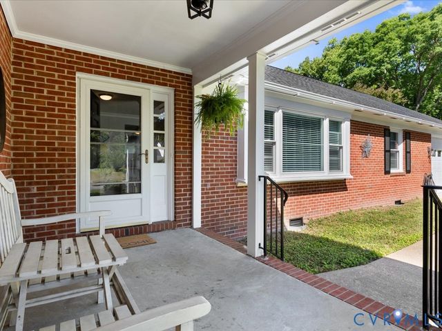9315 Skyview Dr, Henrico, VA 23229