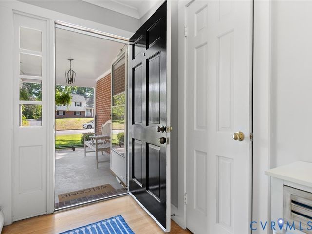 9315 Skyview Dr, Henrico, VA 23229