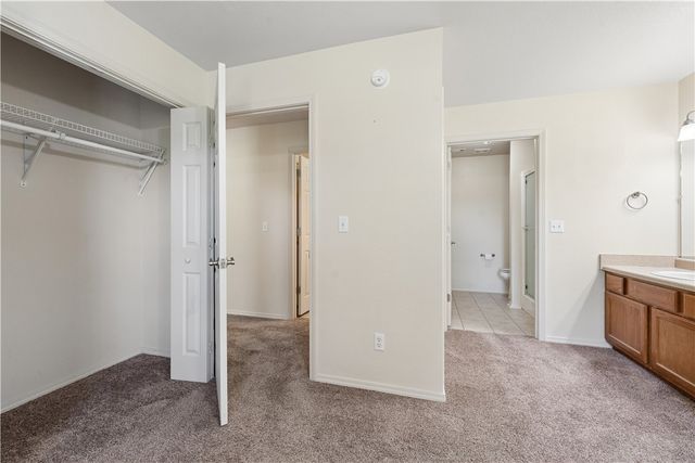 805 N 19th Street, Rogers, AR 72756