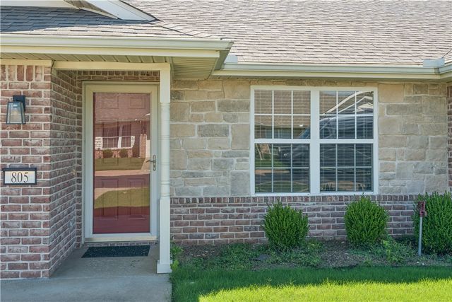 805 N 19th Street, Rogers, AR 72756