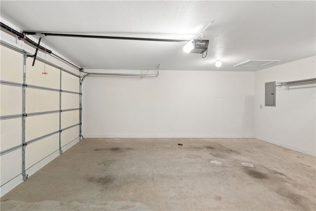 805 N 19th Street, Rogers, AR 72756