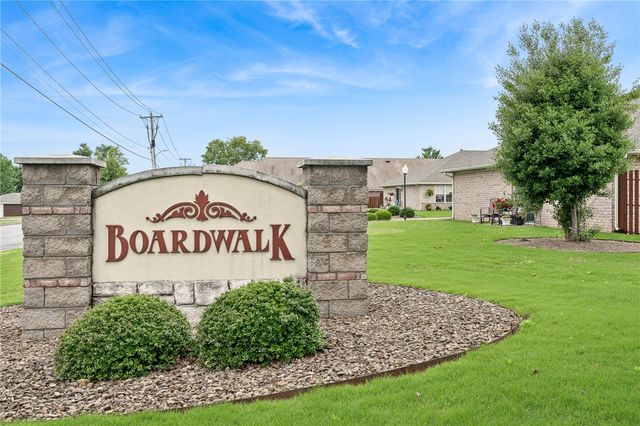 805 N 19th Street, Rogers, AR 72756
