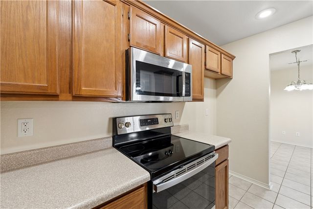 805 N 19th Street, Rogers, AR 72756