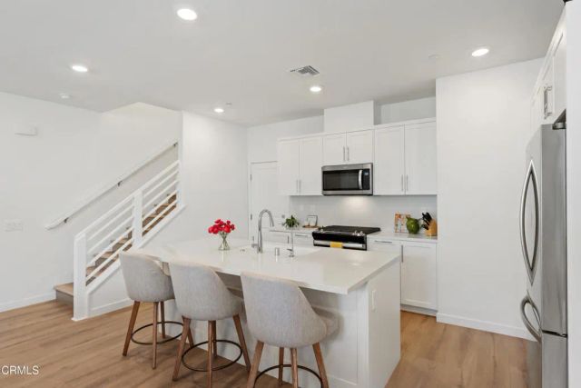 2434 Haley Point Drive 103, Ventura, CA 93003
