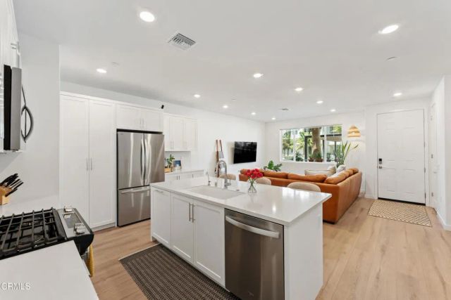 2434 Haley Point Drive 103, Ventura, CA 93003