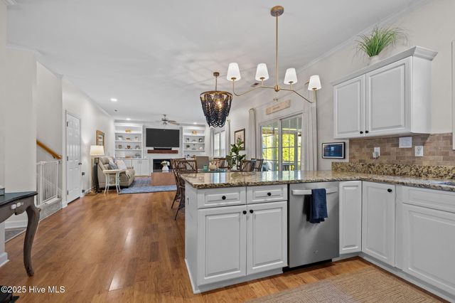 160 Bobwhite Circle, Swansboro, NC 28584