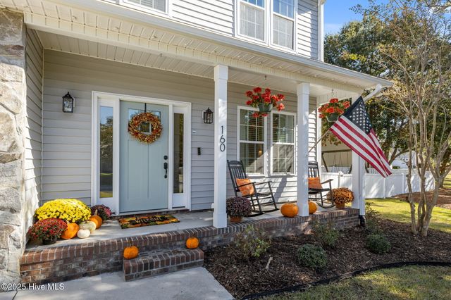 160 Bobwhite Circle, Swansboro, NC 28584