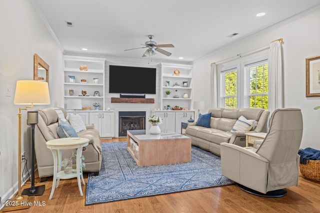 160 Bobwhite Circle, Swansboro, NC 28584