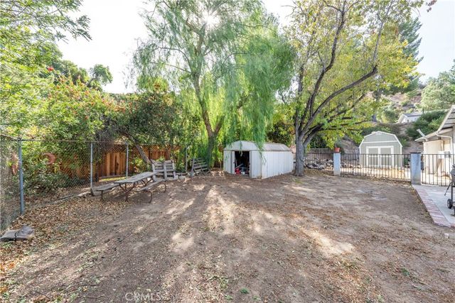 9434 Wheatland, Sunland, CA 91040