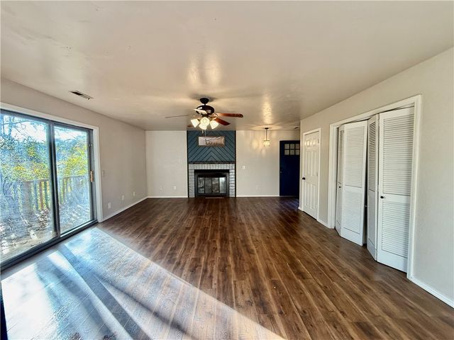 26 Shakespeare Drive, Bella Vista, AR 72714