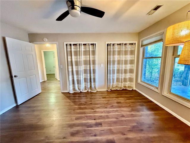 26 Shakespeare Drive, Bella Vista, AR 72714