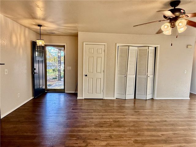 26 Shakespeare Drive, Bella Vista, AR 72714