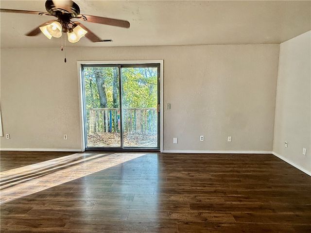 26 Shakespeare Drive, Bella Vista, AR 72714