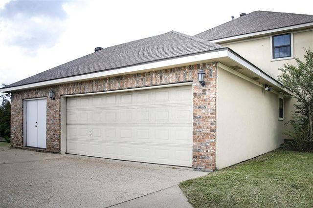 7008 Captains Cove, Lake Charles, LA 70605