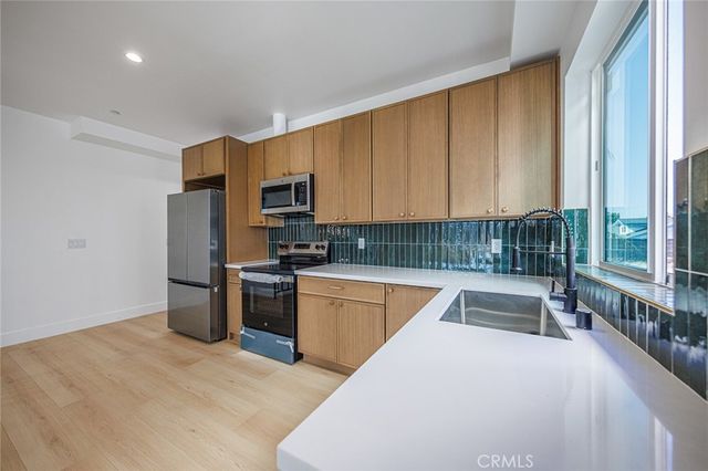 2938 S Sycamore Avenue 1, Los Angeles, CA 90016