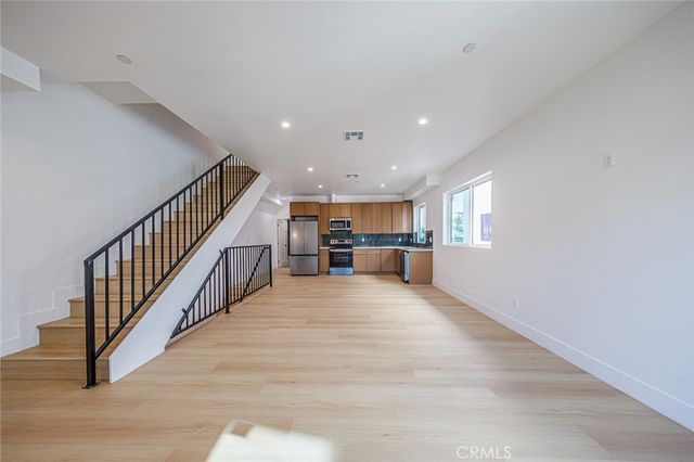2938 S Sycamore Avenue 1, Los Angeles, CA 90016