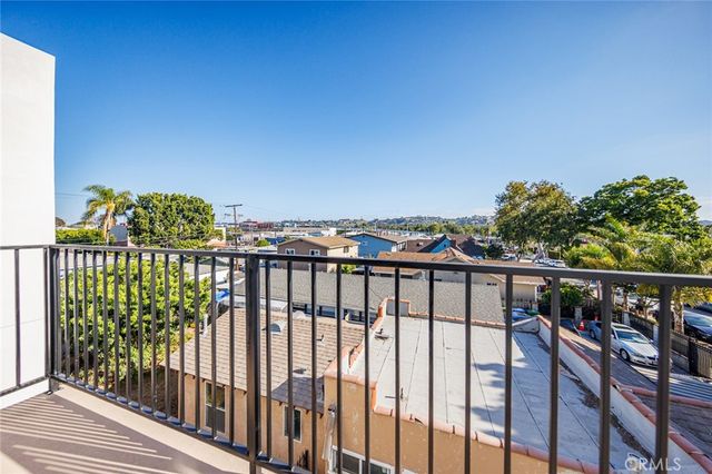 2938 S Sycamore Avenue 1, Los Angeles, CA 90016