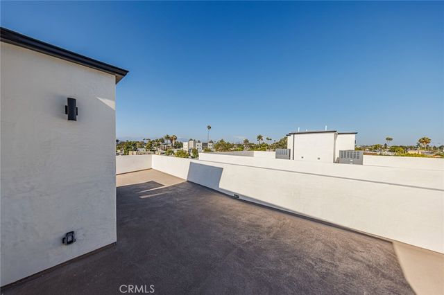 2938 S Sycamore Avenue 1, Los Angeles, CA 90016