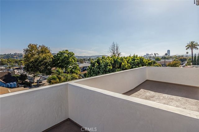 2938 S Sycamore Avenue 1, Los Angeles, CA 90016