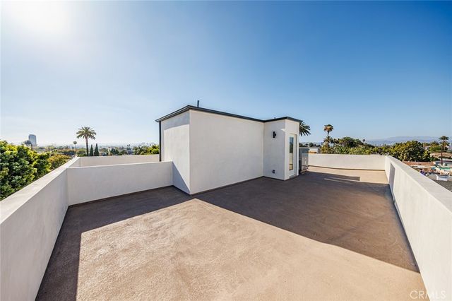 2938 S Sycamore Avenue 1, Los Angeles, CA 90016