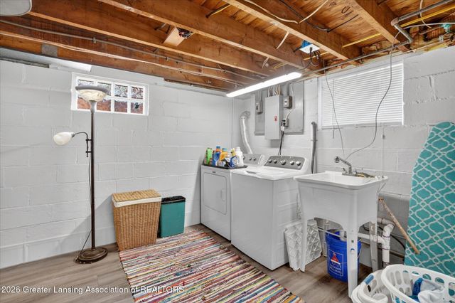 324 E Church Street, Williamston, MI 48895