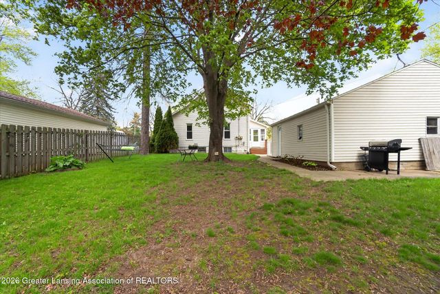 324 E Church Street, Williamston, MI 48895