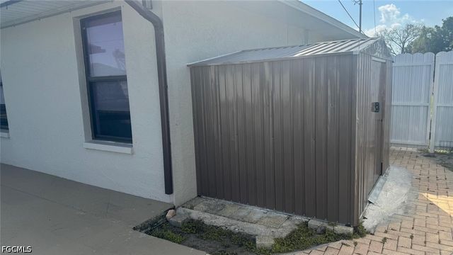 1319 SW 10th PL, Cape Coral, FL 33991