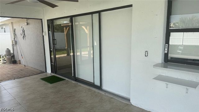 1319 SW 10th PL, Cape Coral, FL 33991