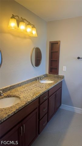 1319 SW 10th PL, Cape Coral, FL 33991