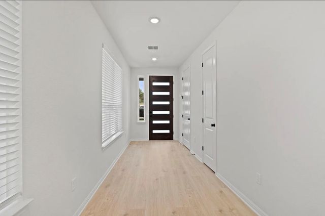 1612 Kit CIR, Austin, TX 78758