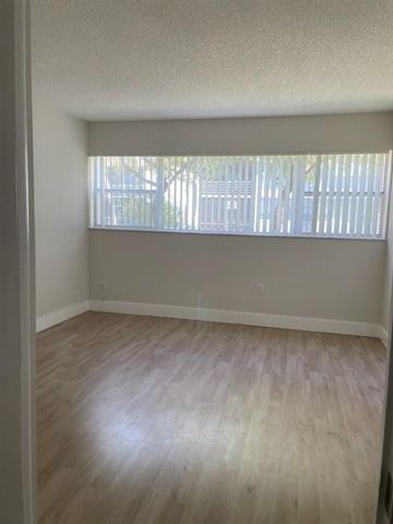 7400 NW 85th Court 101, Tamarac, FL 33321