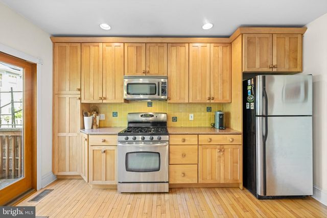 203 DARTMOUTH AVE, Swarthmore, PA 19081