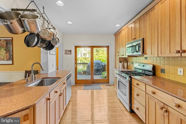 203 DARTMOUTH AVE, Swarthmore, PA 19081