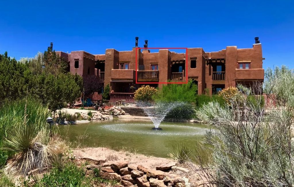2600 W. Zia B14, Santa Fe, NM 87505