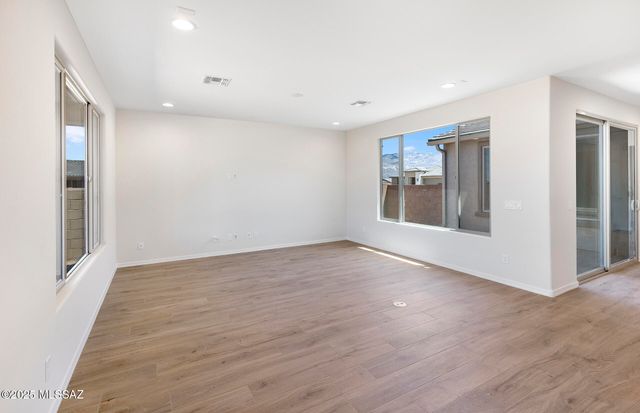 7988 S Sonoran Oak Drive, Tucson, AZ 85747