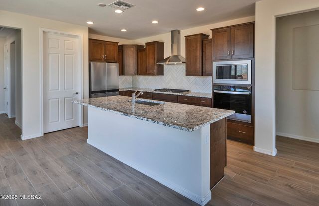 7988 S Sonoran Oak Drive, Tucson, AZ 85747