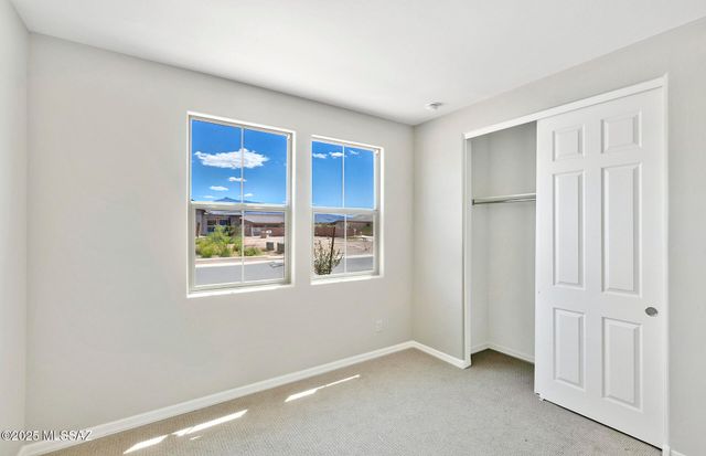 7988 S Sonoran Oak Drive, Tucson, AZ 85747