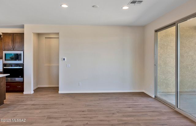 7988 S Sonoran Oak Drive, Tucson, AZ 85747